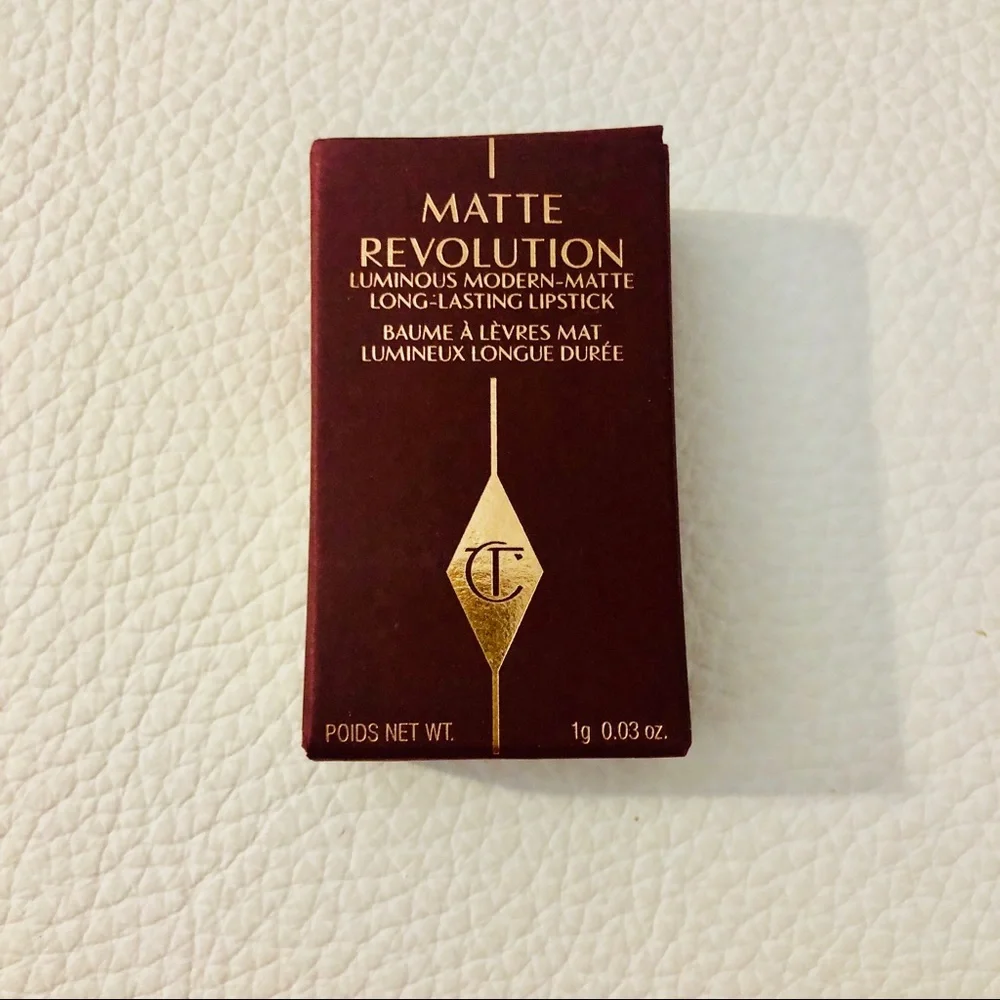Charlotte Tilbury matte lispstick Travel Size